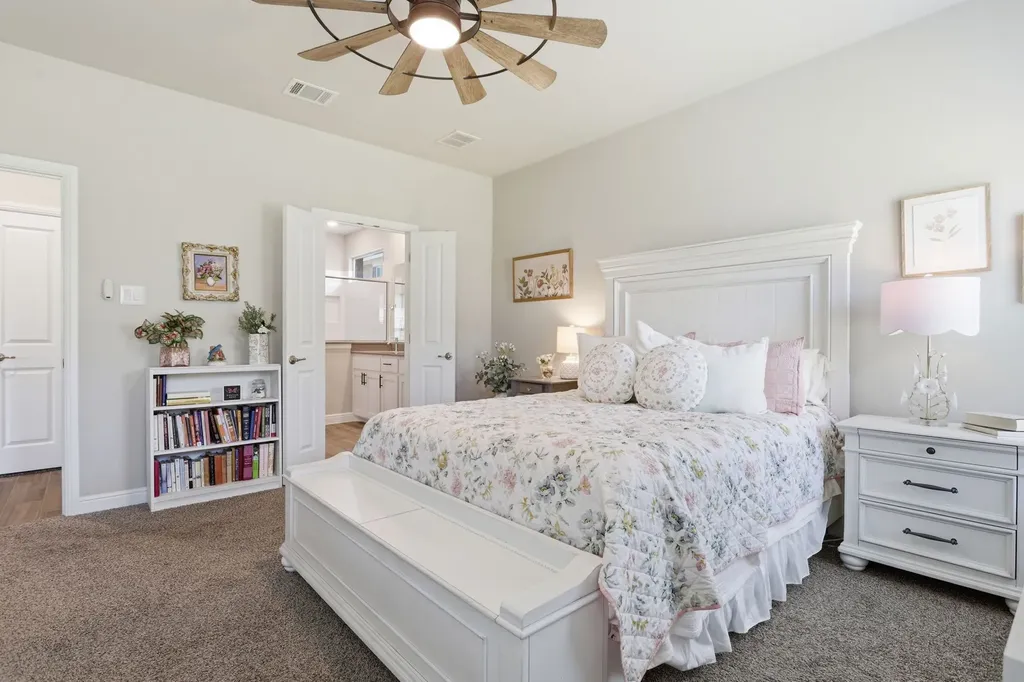 1104 Eastland Lane Weatherford TX 76087
