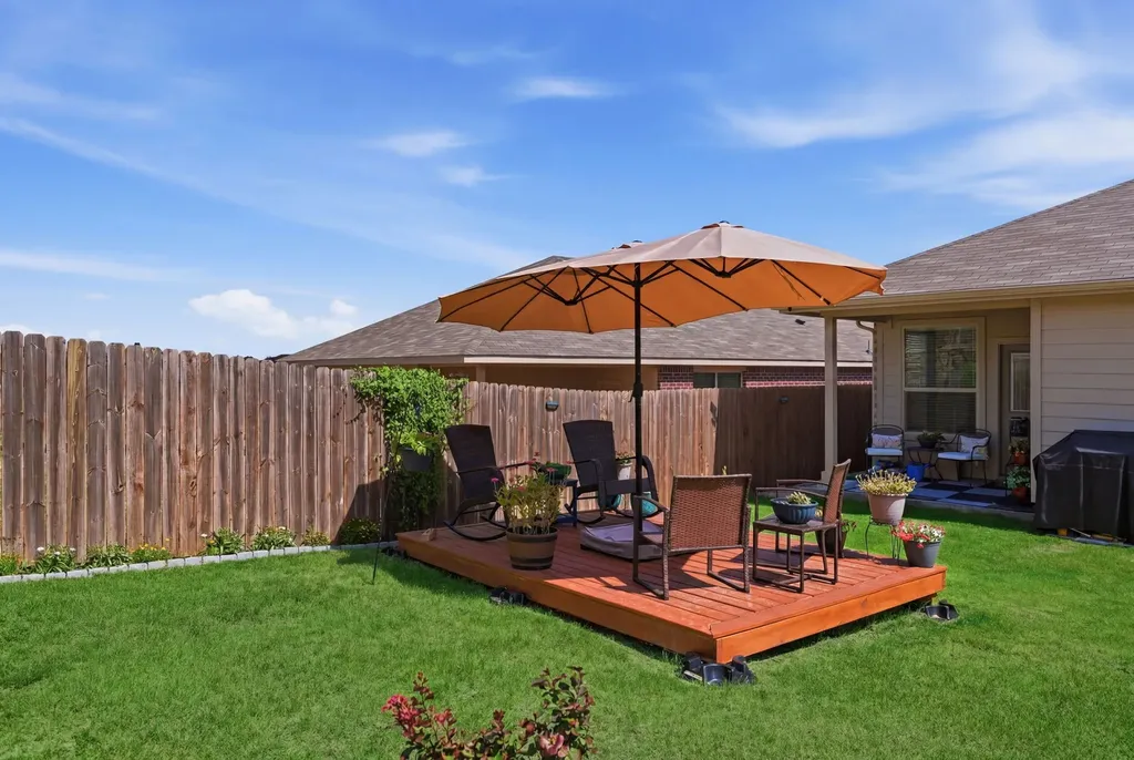 1104 Eastland Lane Weatherford TX 76087