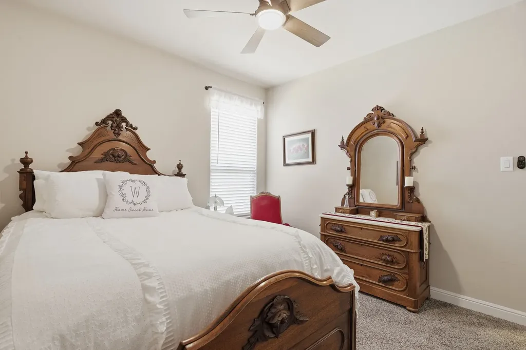 1104 Eastland Lane Weatherford TX 76087
