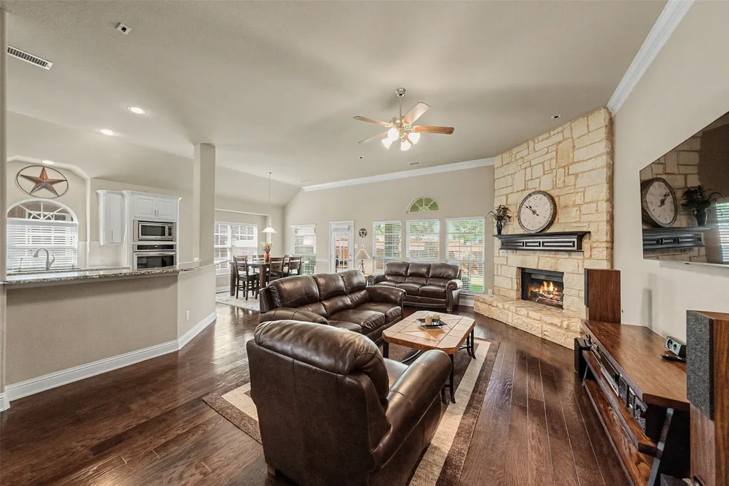 3310 Edinburgh Drive Sachse TX 75048