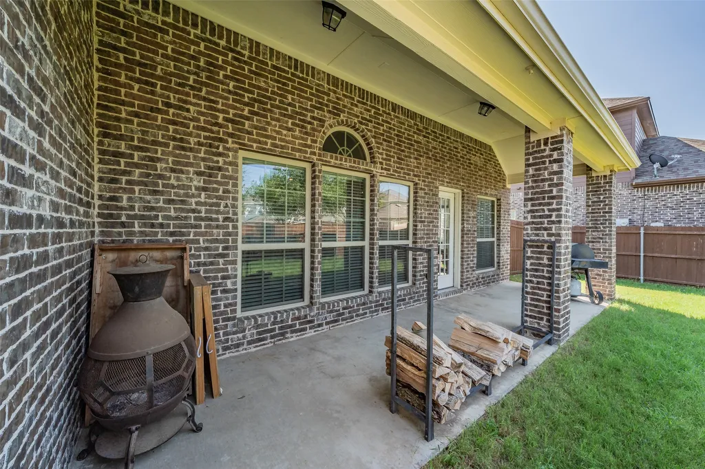 3310 Edinburgh Drive Sachse TX 75048