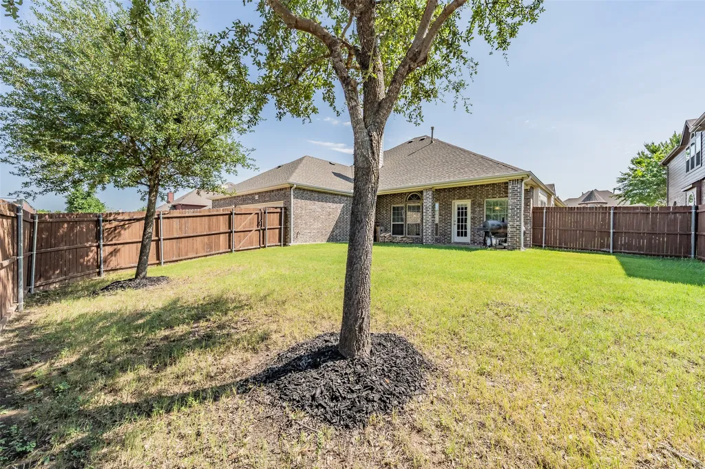 3310 Edinburgh Drive Sachse TX 75048