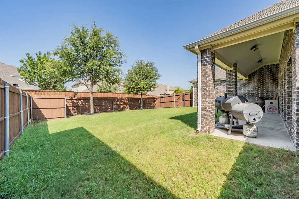 3310 Edinburgh Drive Sachse TX 75048