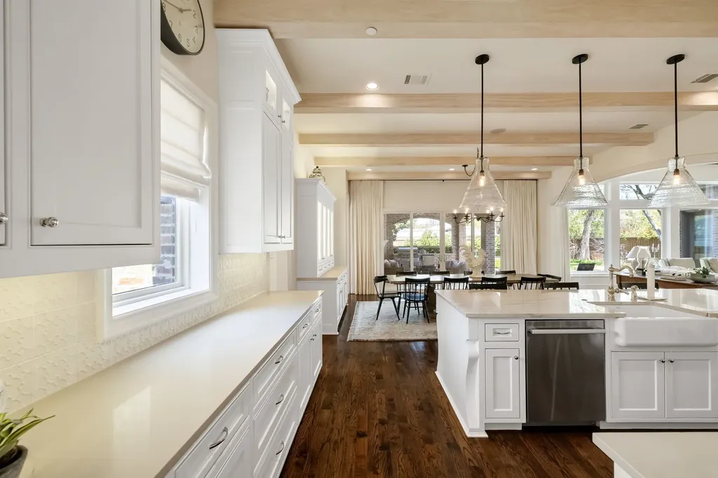 4719 Forest Lane Dallas TX 75244