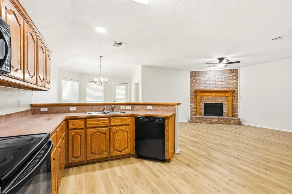 2612 Spencer Circle Royse City TX 75189
