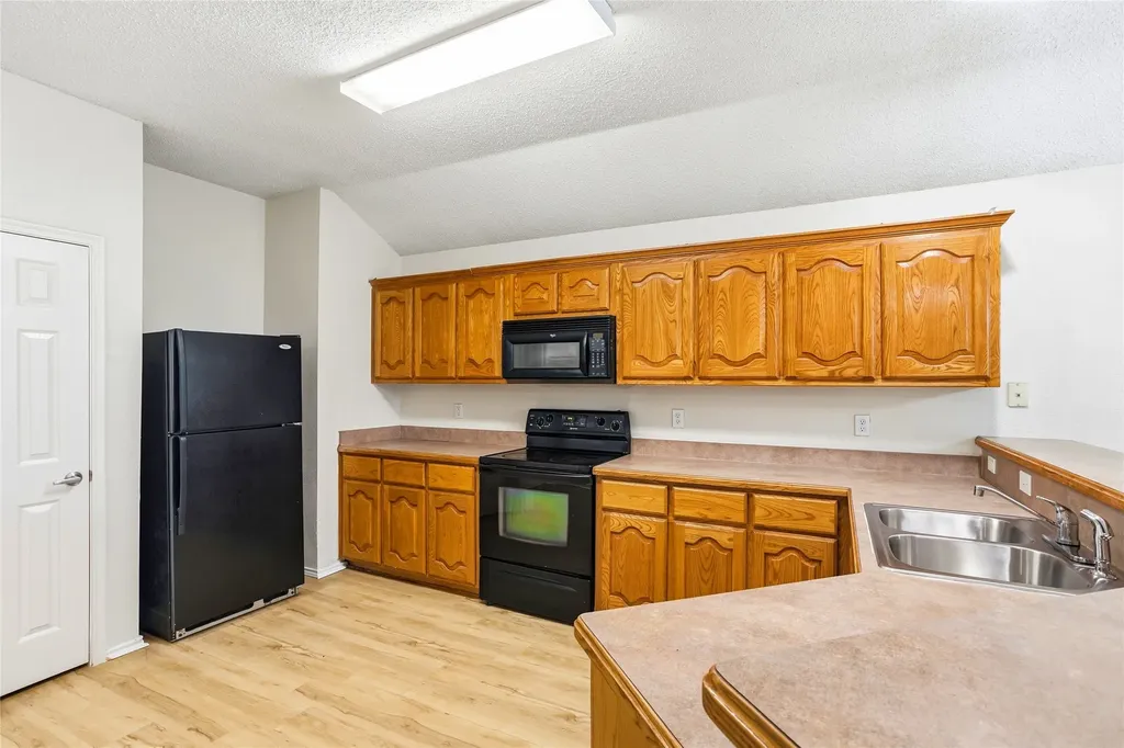 2612 Spencer Circle Royse City TX 75189