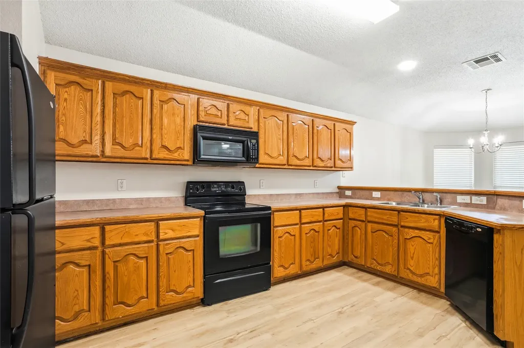 2612 Spencer Circle Royse City TX 75189