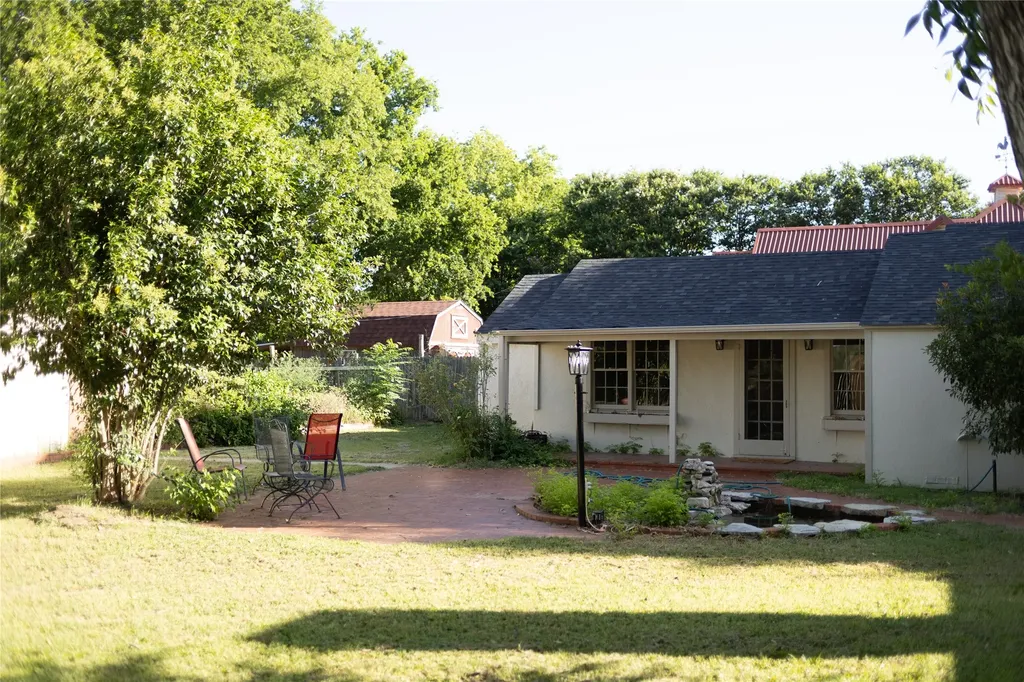 310 Hickory Hico TX 76457