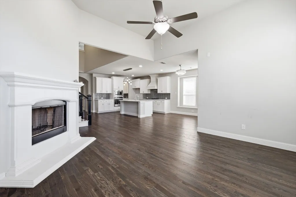 2717 Calloway Creek Drive Fort Worth TX 76118