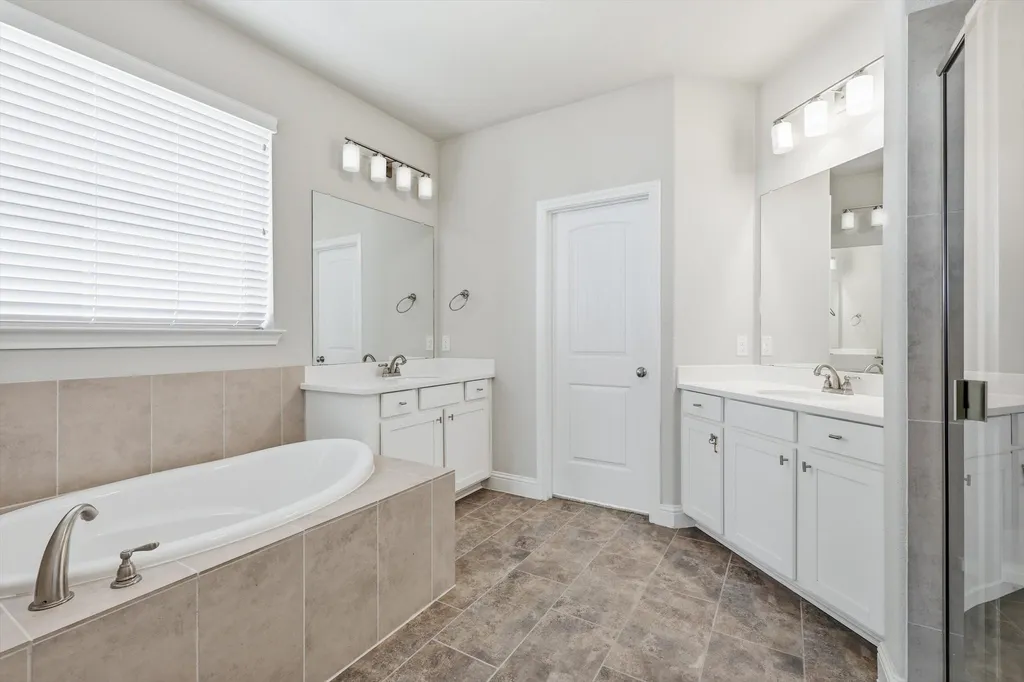 2717 Calloway Creek Drive Fort Worth TX 76118