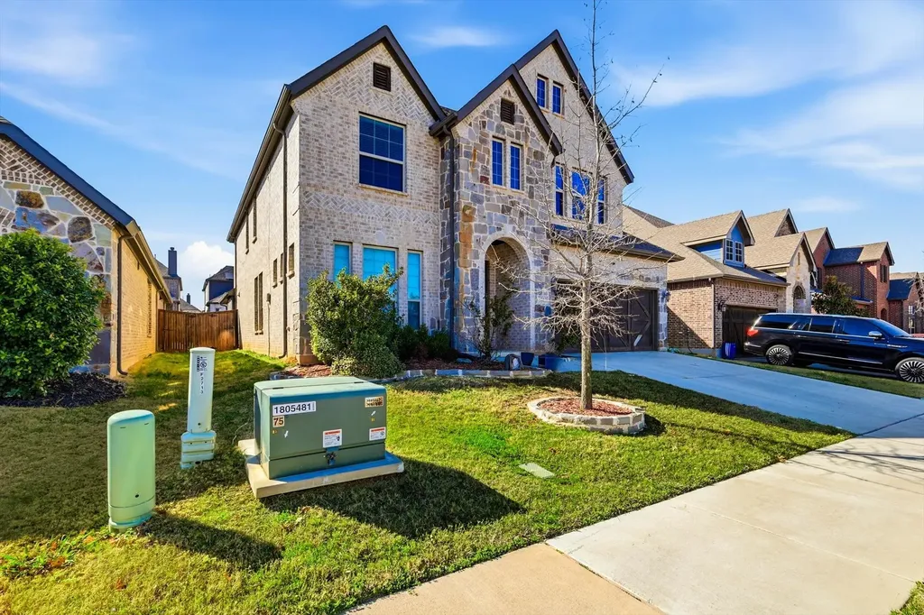 2717 Calloway Creek Drive Fort Worth TX 76118