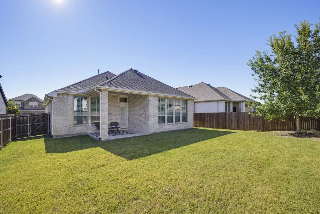 7412 Plumgrove Road Fort Worth TX 76123