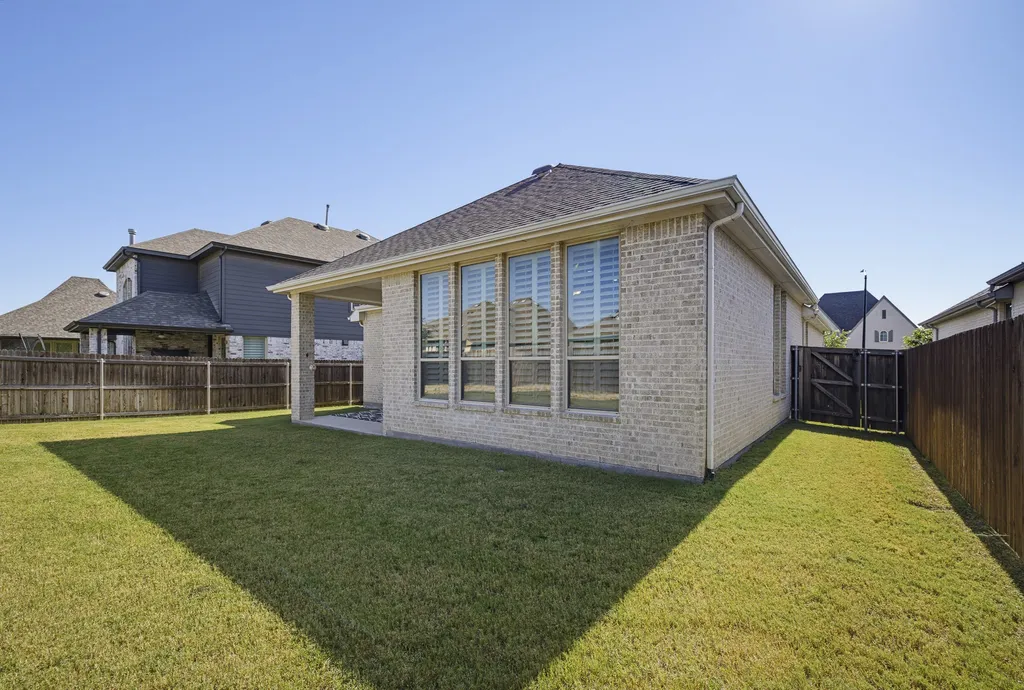 7412 Plumgrove Road Fort Worth TX 76123