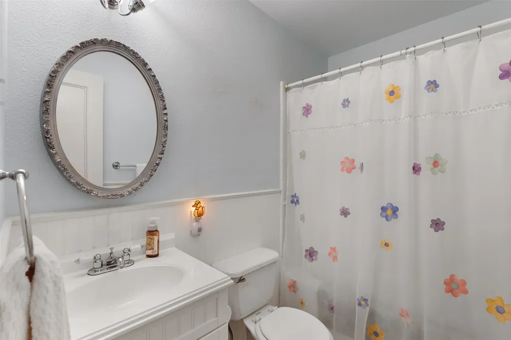 2825 Pinewood Drive Garland TX 75044