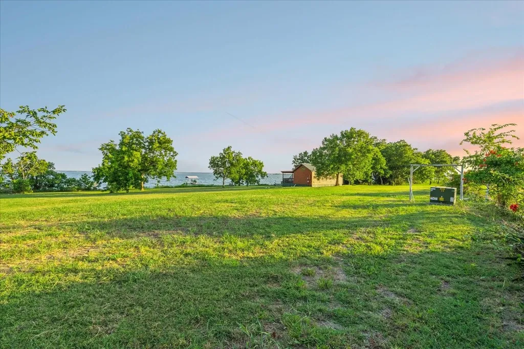 11120 S Us Highway 287 Kerens TX 75144