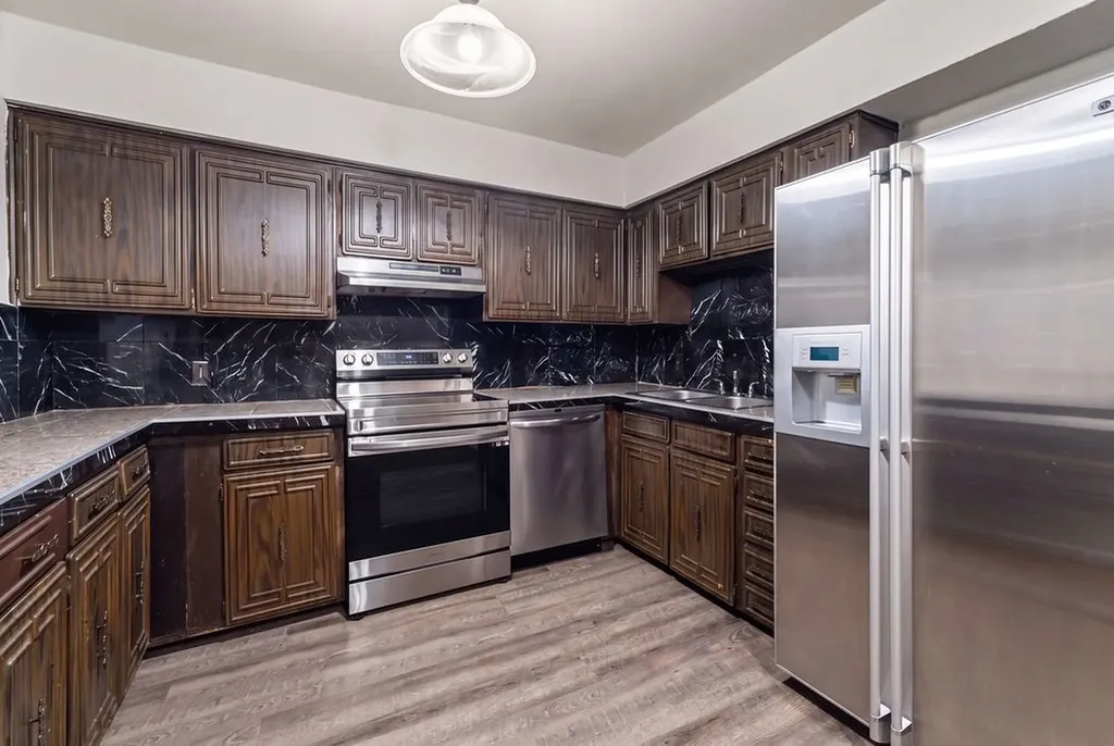 202 Fleetwood Court Arlington TX 76014