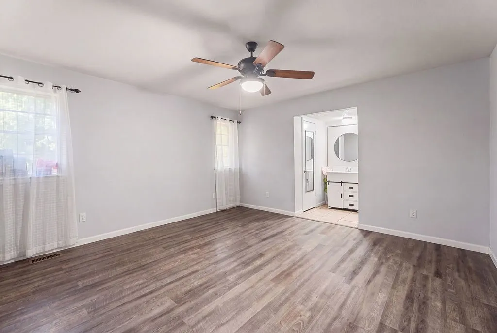 202 Fleetwood Court Arlington TX 76014