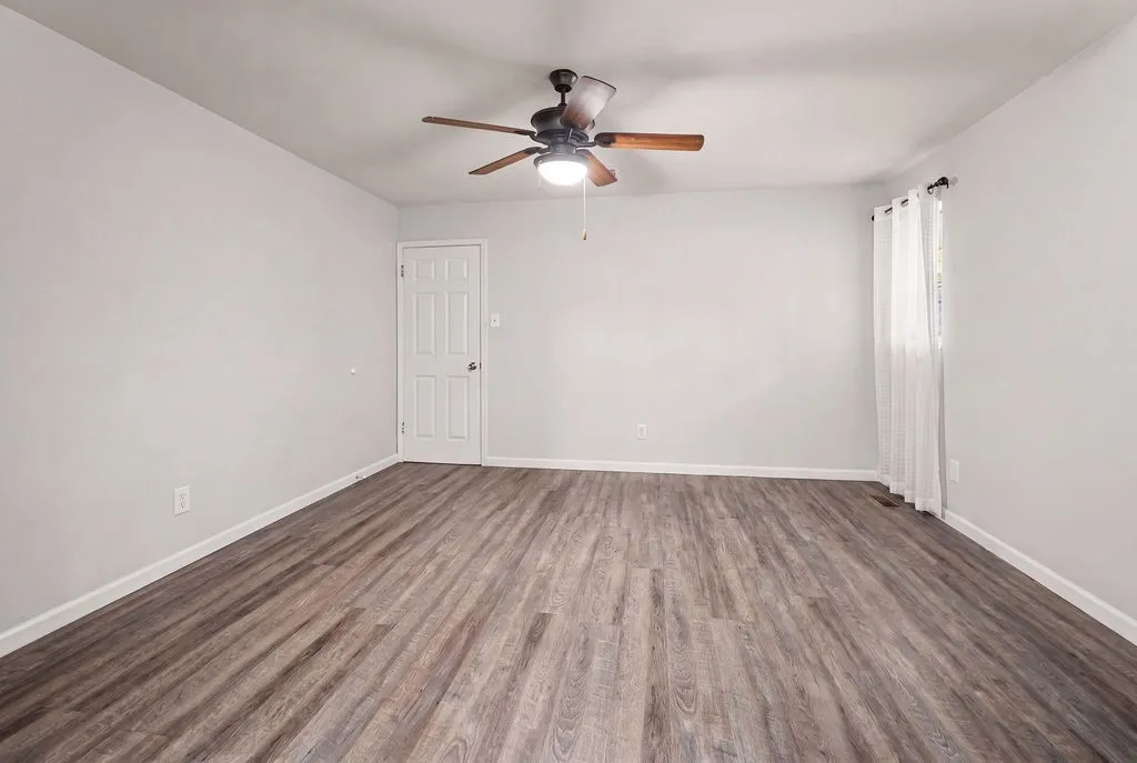 202 Fleetwood Court Arlington TX 76014