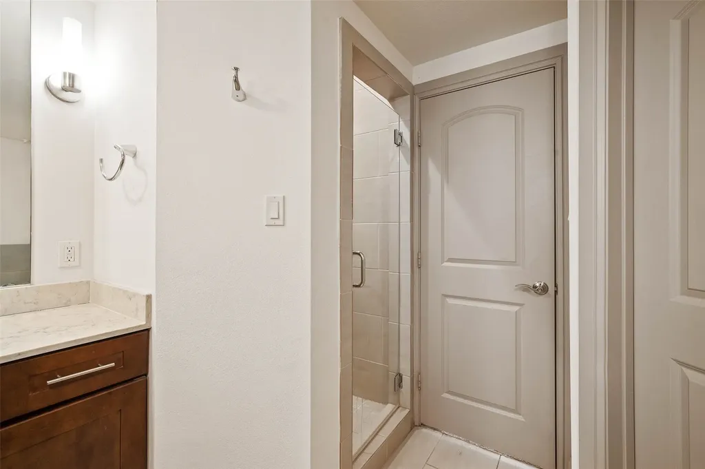 3142 Ross Avenue Dallas TX 75204