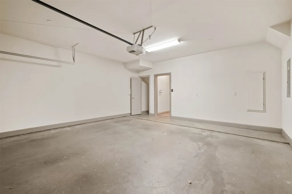 3142 Ross Avenue Dallas TX 75204