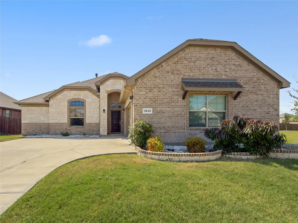 3639 Wintergreen Street Grand Prairie TX 76065
