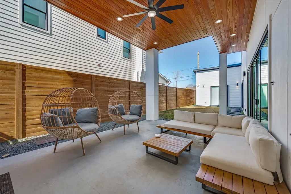 4811 Cowan Avenue Dallas TX 75209