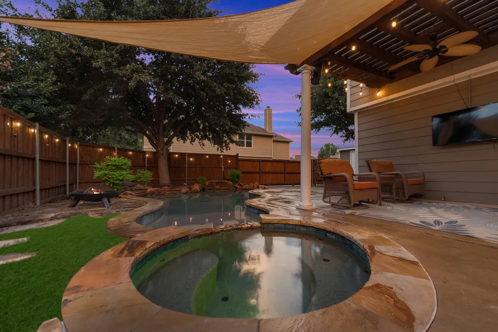 7601 Double Diamond Trail Mckinney TX 75070