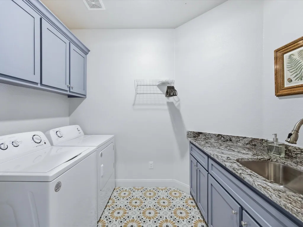 648 Half Moon Way Runaway Bay TX 76426