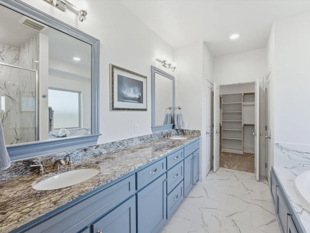 648 Half Moon Way Runaway Bay TX 76426