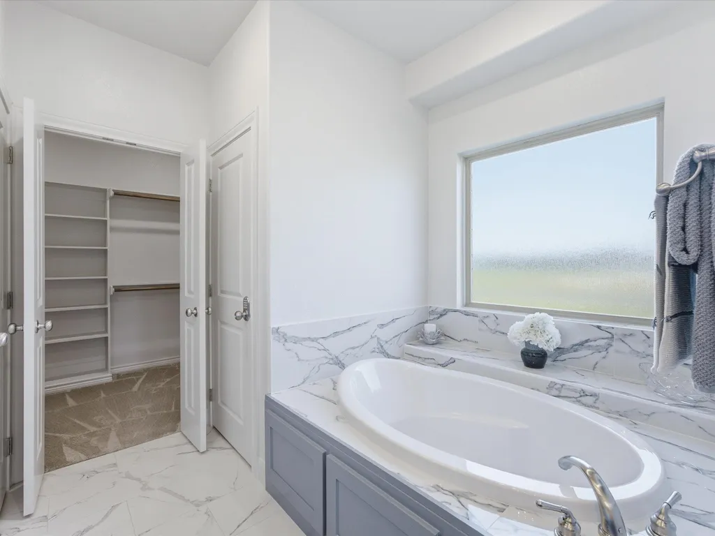 648 Half Moon Way Runaway Bay TX 76426