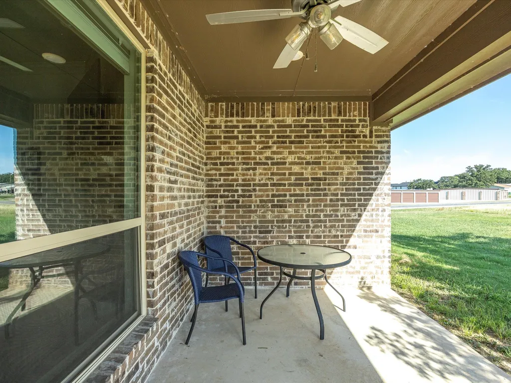 648 Half Moon Way Runaway Bay TX 76426
