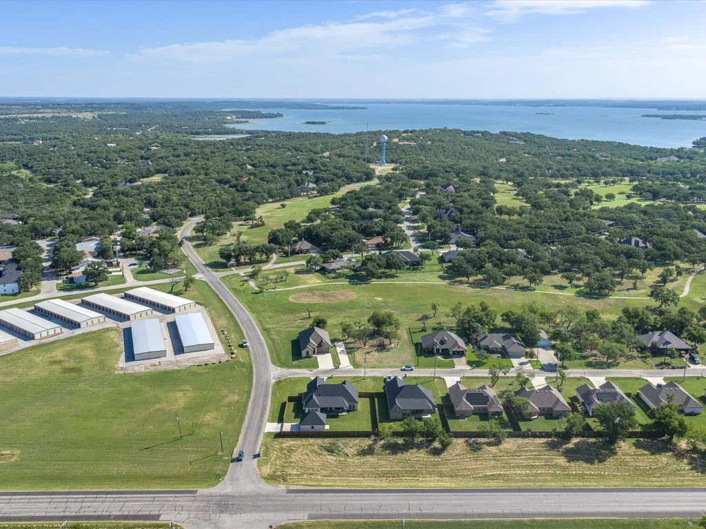 648 Half Moon Way Runaway Bay TX 76426
