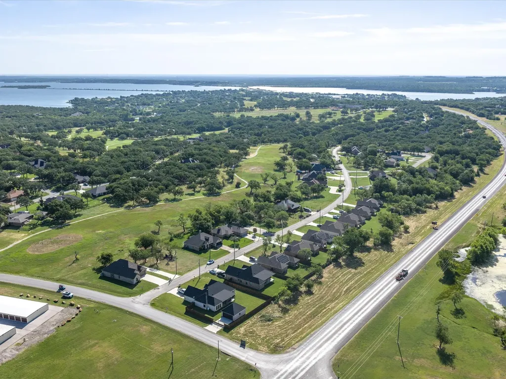 648 Half Moon Way Runaway Bay TX 76426