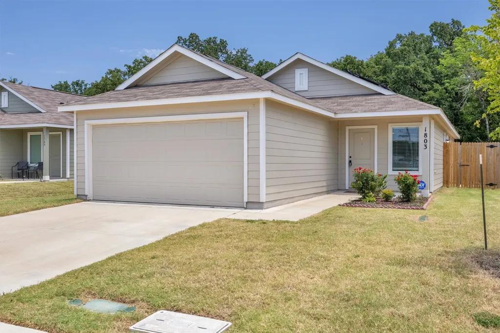 1803 Temper Lane Dallas TX 75253