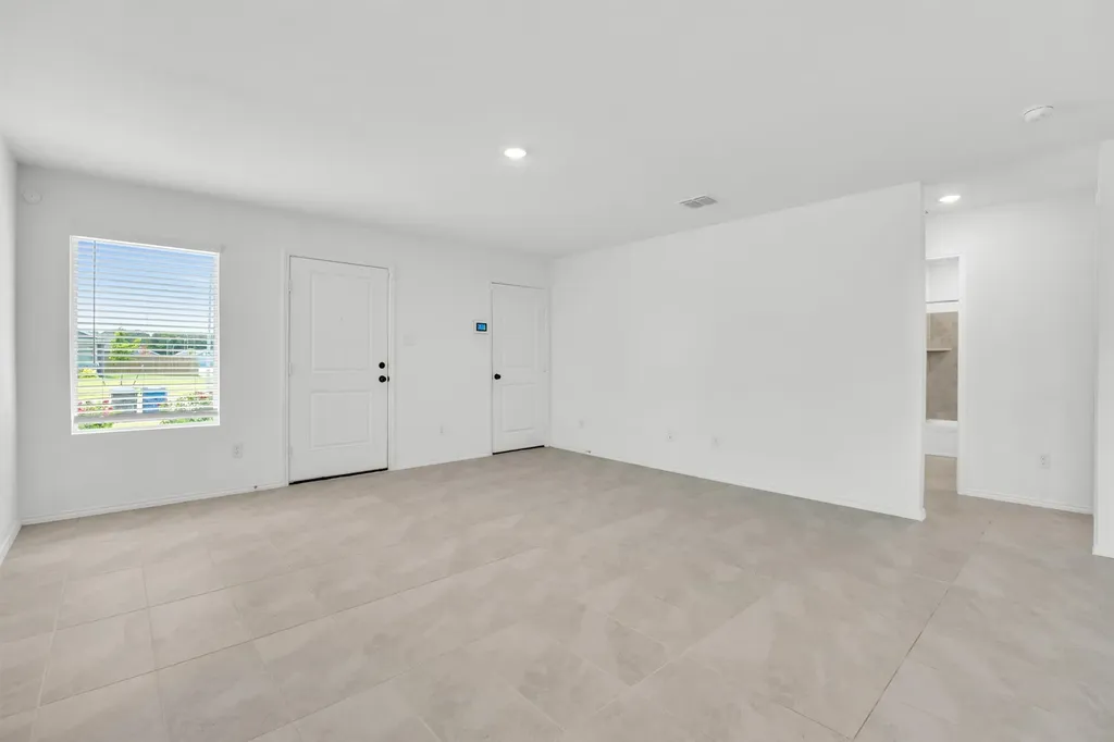 1803 Temper Lane Dallas TX 75253