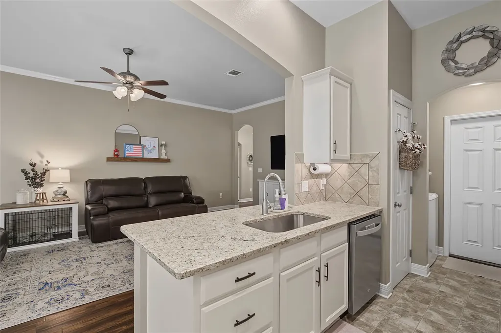 611 Whitefield Bossier City LA 71112