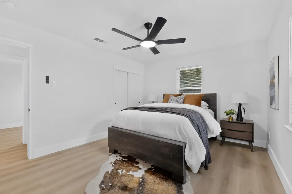 2553 Dorrington Drive Dallas TX 75228