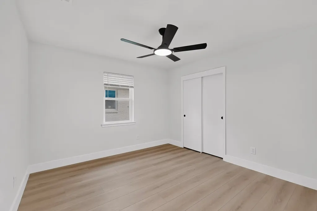 2553 Dorrington Drive Dallas TX 75228