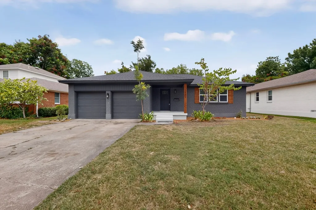 2553 Dorrington Drive Dallas TX 75228