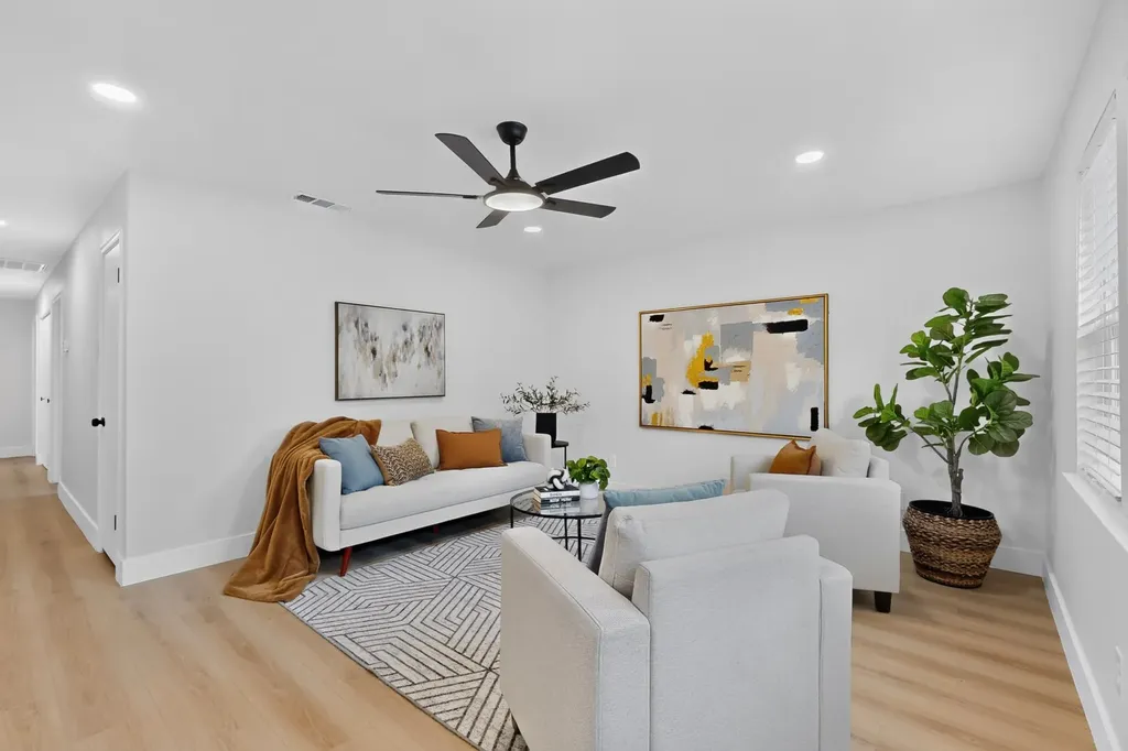 2553 Dorrington Drive Dallas TX 75228