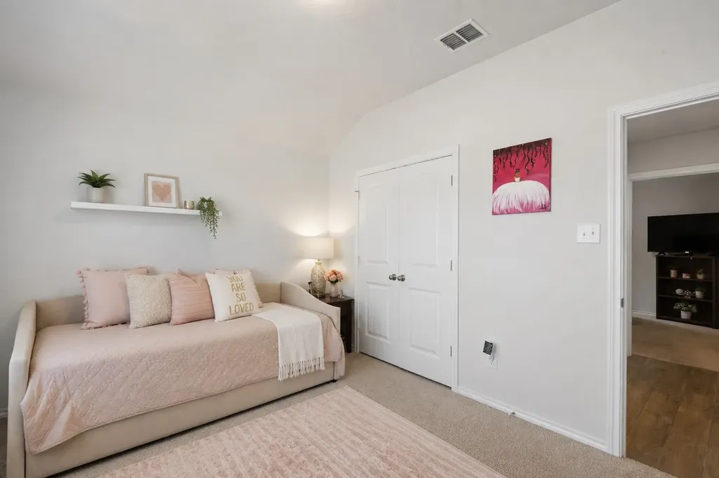 9916 Mescalbean Boulevard Fort Worth TX 76036