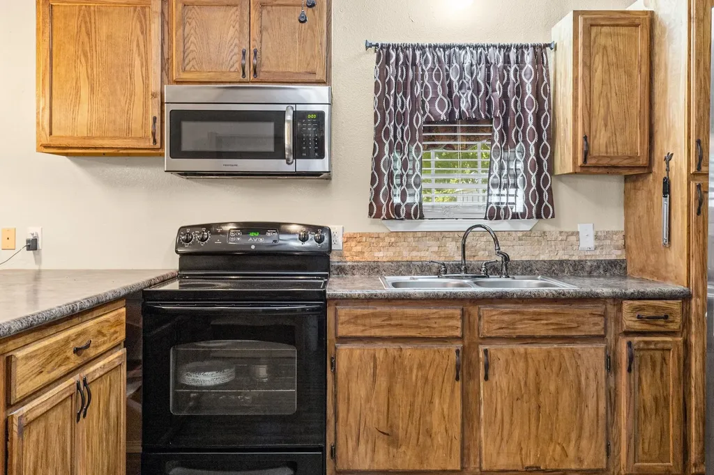 126 Private Road 5449 Point TX 75472