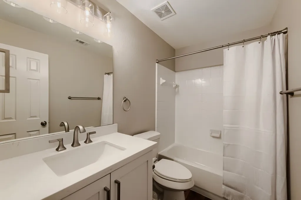 11 Wineberry Place The Woodlands TX 77382
