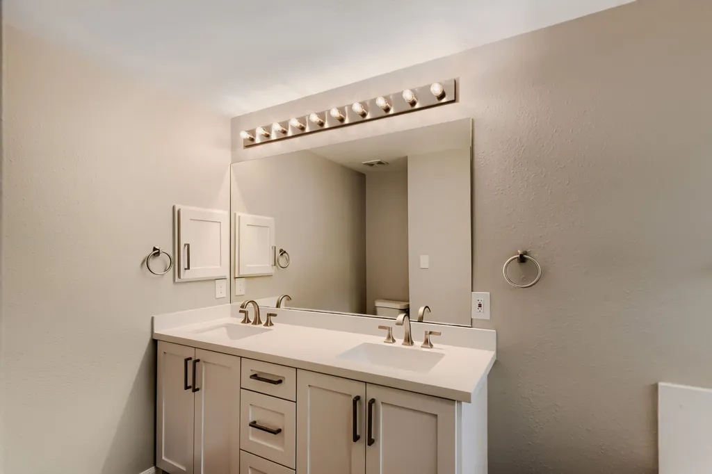 11 Wineberry Place The Woodlands TX 77382