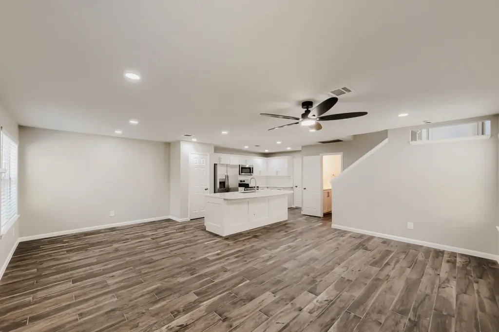 11 Wineberry Place The Woodlands TX 77382