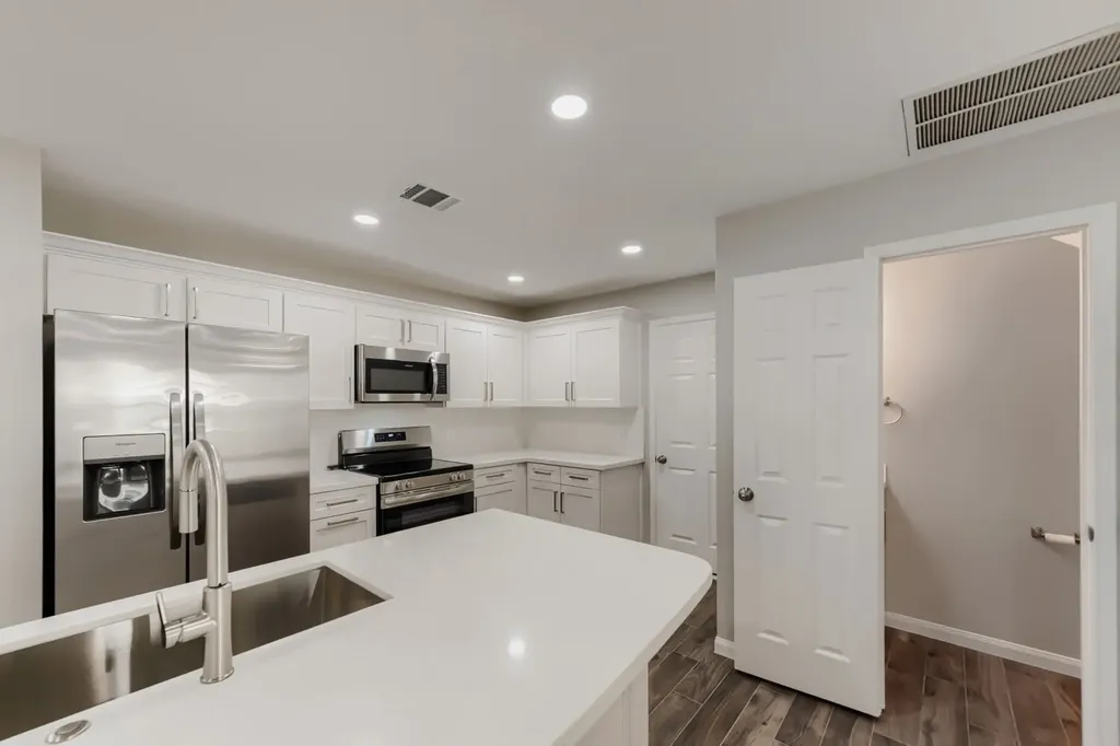 11 Wineberry Place The Woodlands TX 77382