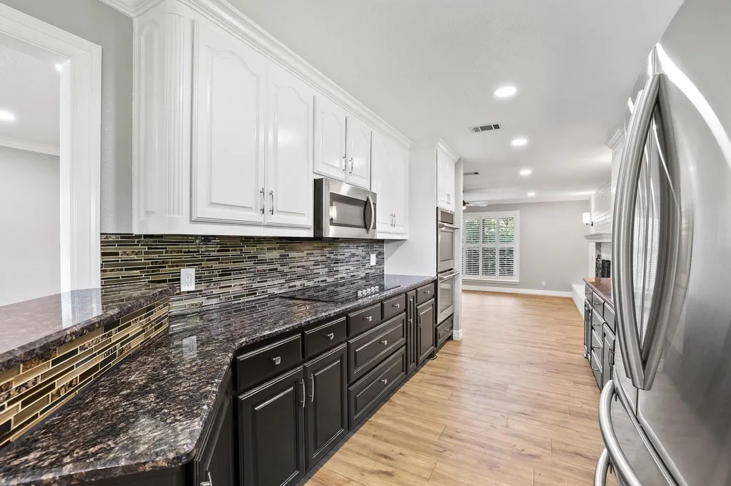 2200 S Lang Avenue Denison TX 75020
