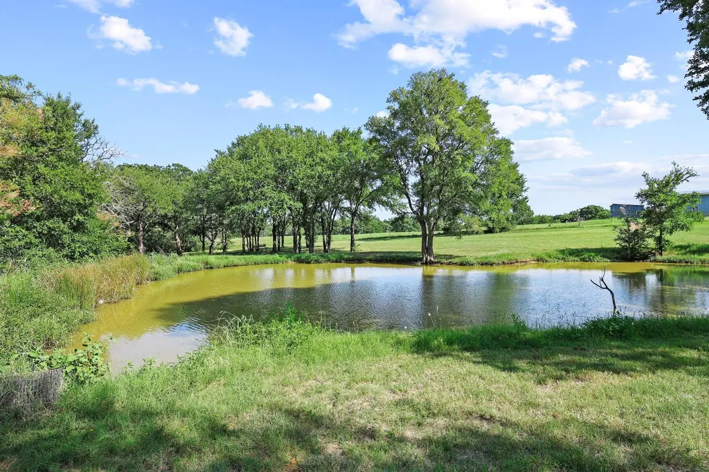 2200 S Lang Avenue Denison TX 75020