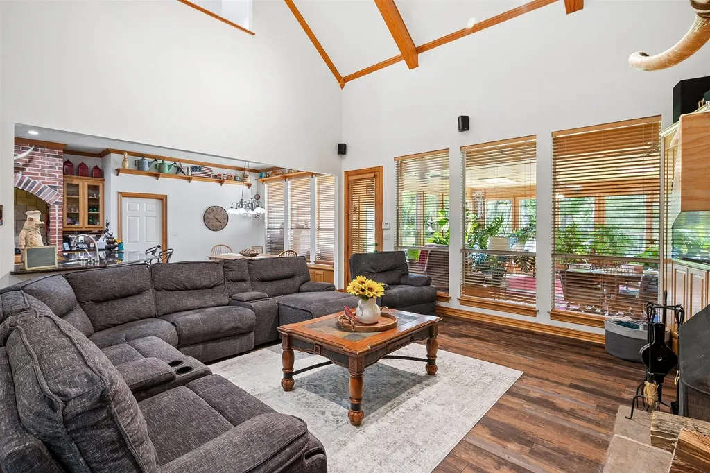 900 Coral Cove Oak Point TX 75068