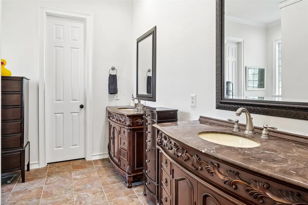 900 Coral Cove Oak Point TX 75068